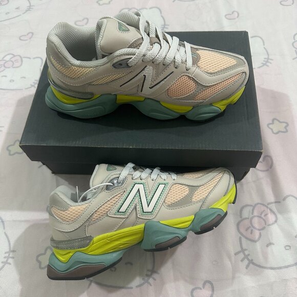 New Balance 9060 Series Low-Top Thick-Soled Sneakers - Picture 1 of 6